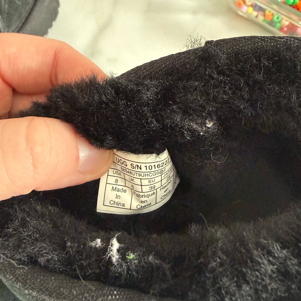 Black Ugg classic mini - image 4